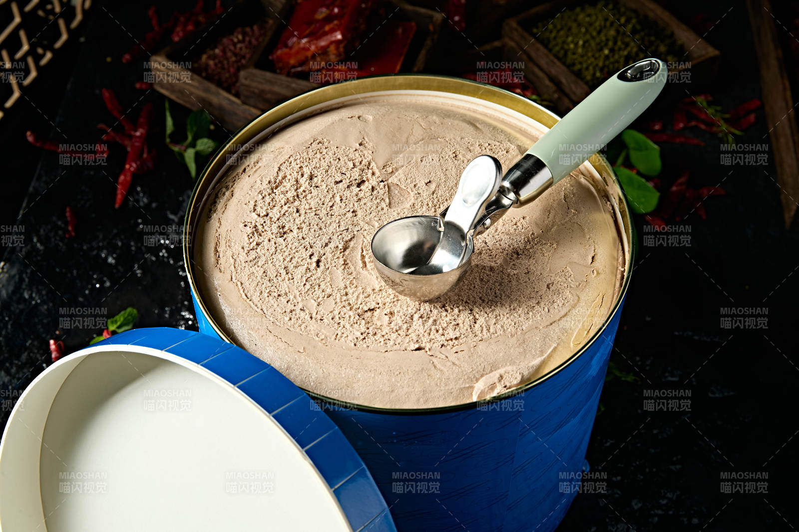 桶装餐饮饭点使用冰淇淋图片