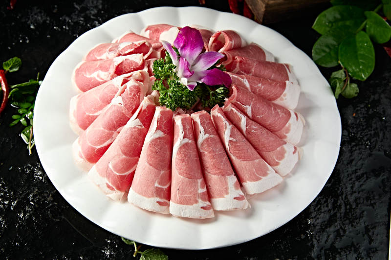 内蒙草原羔羊肉卷切片图片