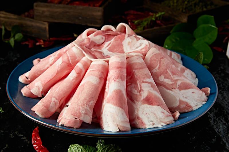 内蒙草原羔羊肉卷切片图片