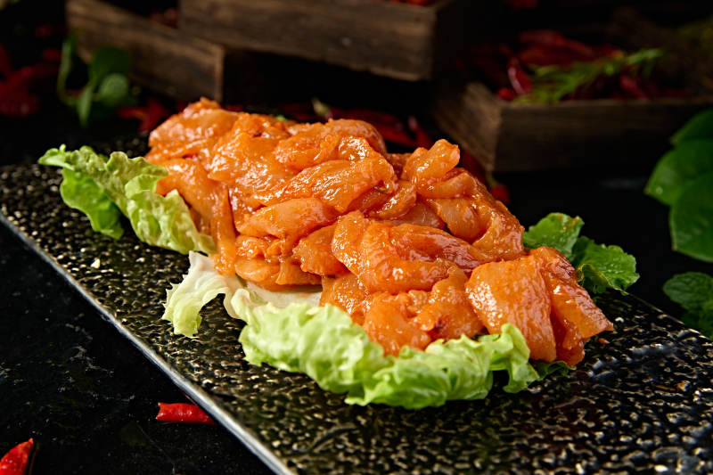 火锅涮品腌制麻辣鲜鸡肉图片