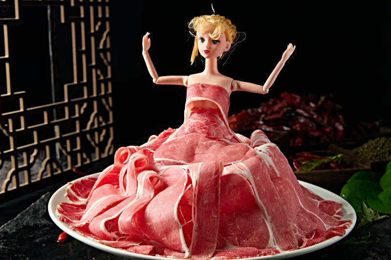 火锅涮品和牛肉卷切片图片