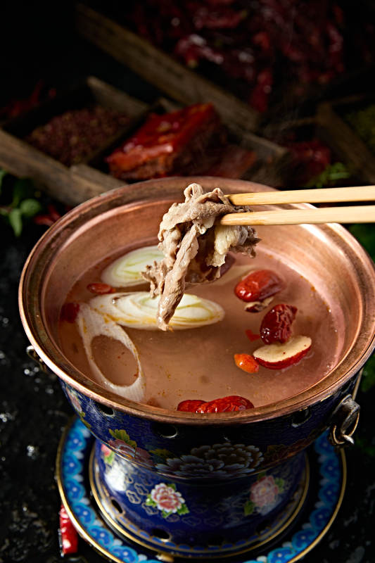 迷你小火锅清汤高汤锅底图片