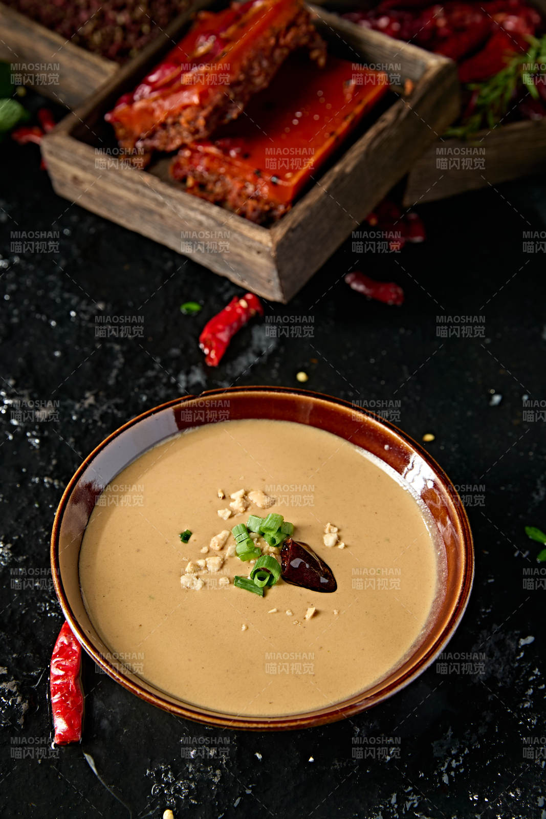 老北京涮肉芝麻酱底料图片