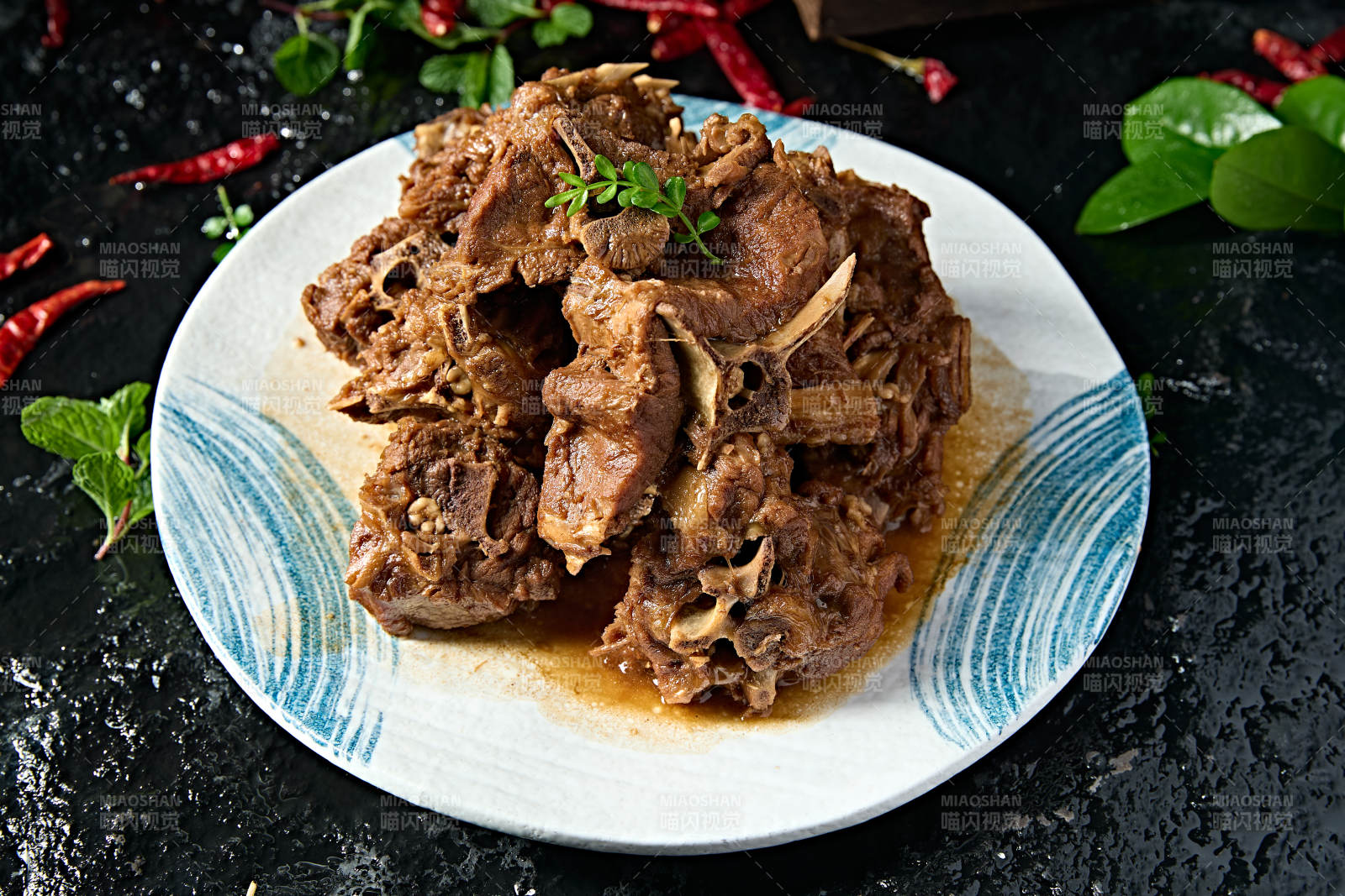 草原美食黄焖羊蝎子图片