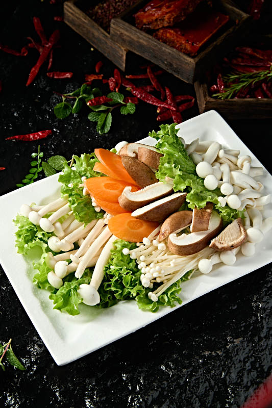 美味火锅食材山珍菌菇拼盘图片