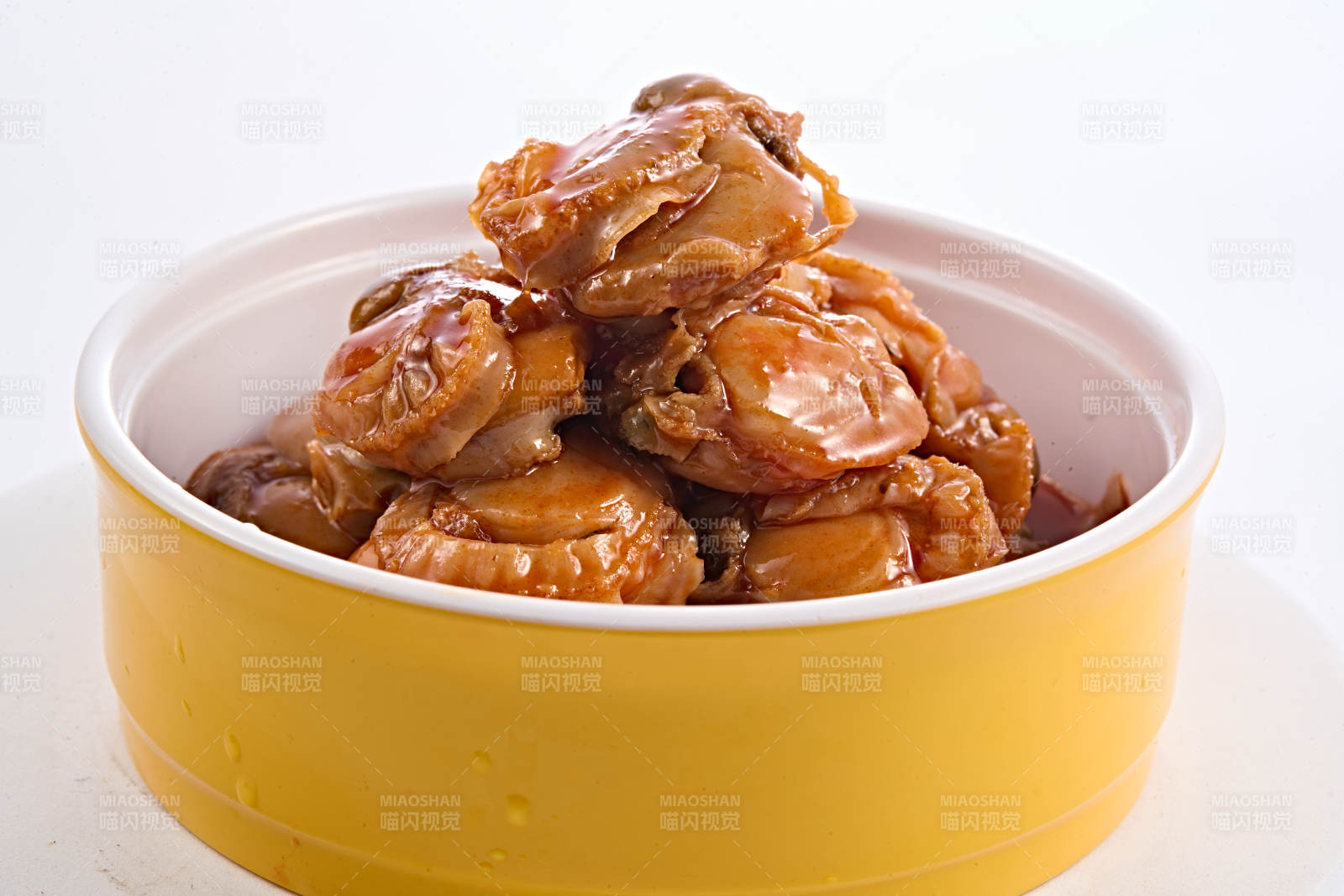 红油香辣腌渍扇贝肉丁图片