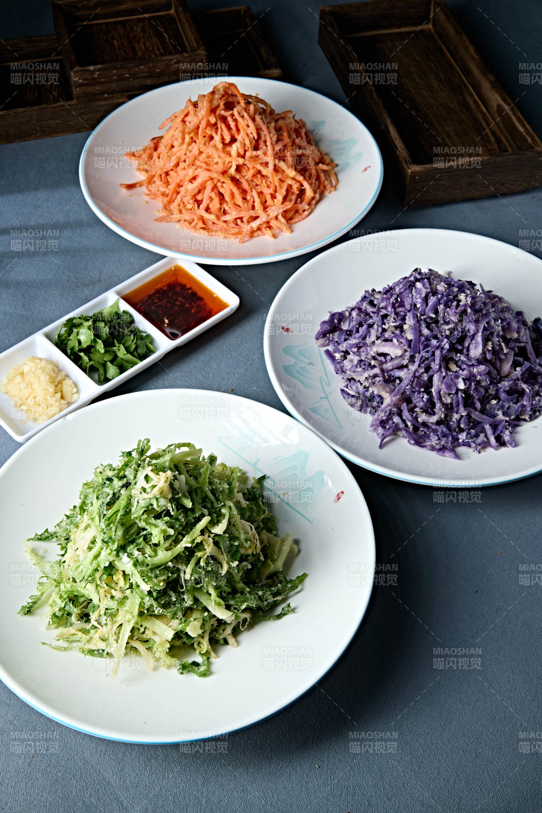 水煮黄面素三样图片