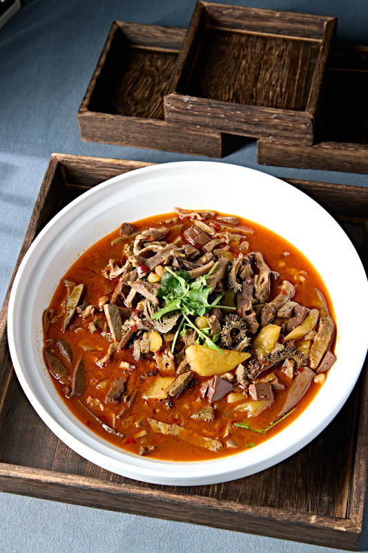 红油香辣土豆顿羊杂图片
