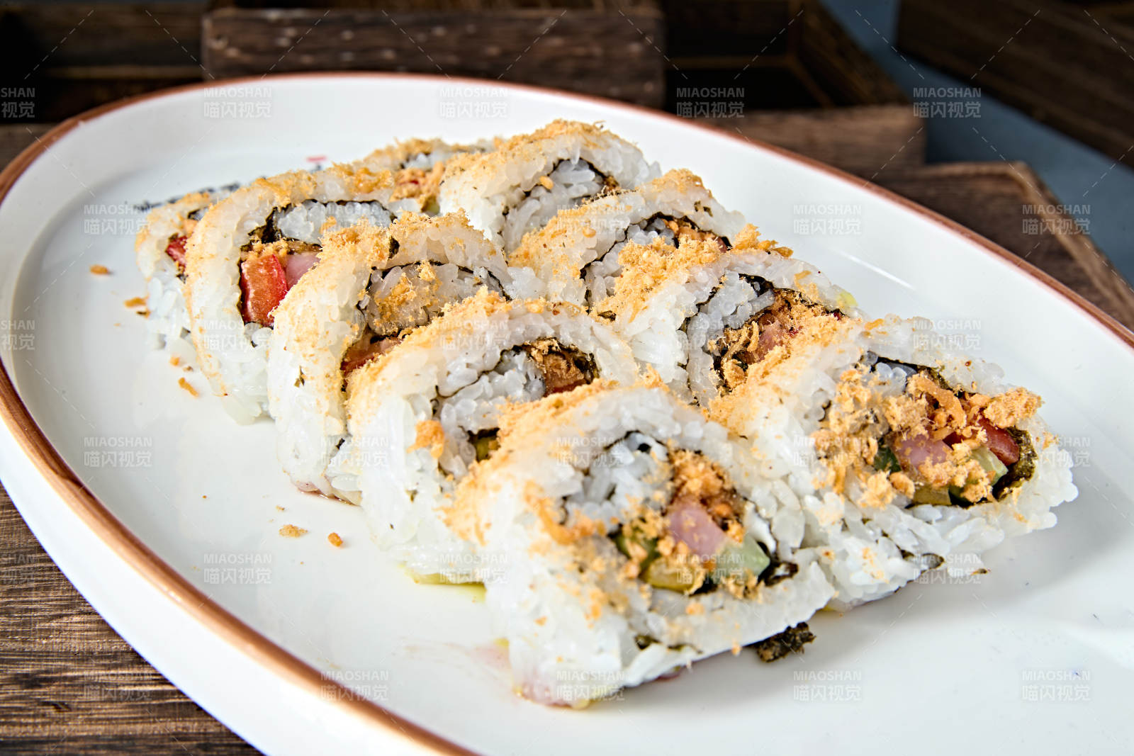 日料简餐什锦太卷寿司图片