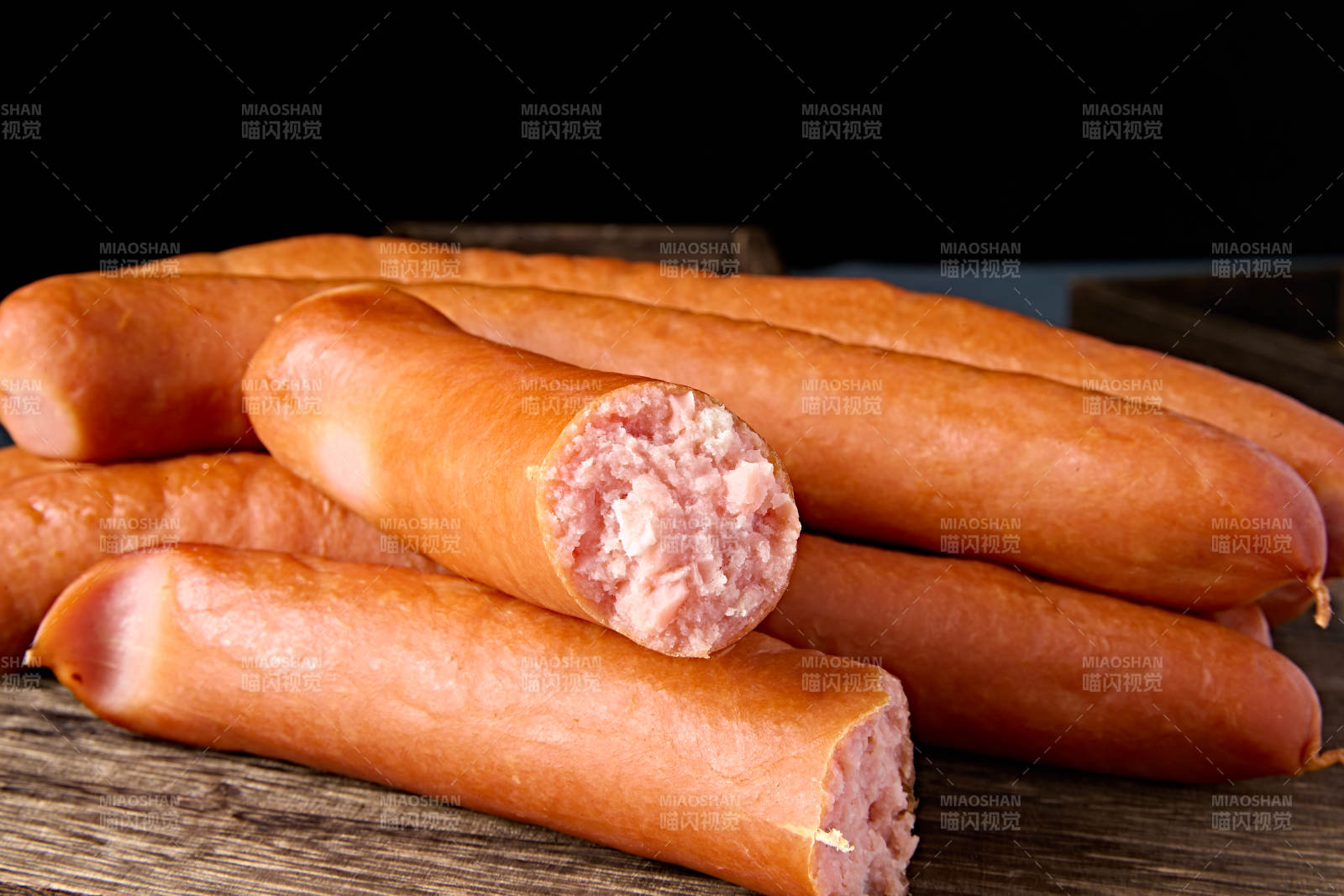 美味蒜香手掰肠图片