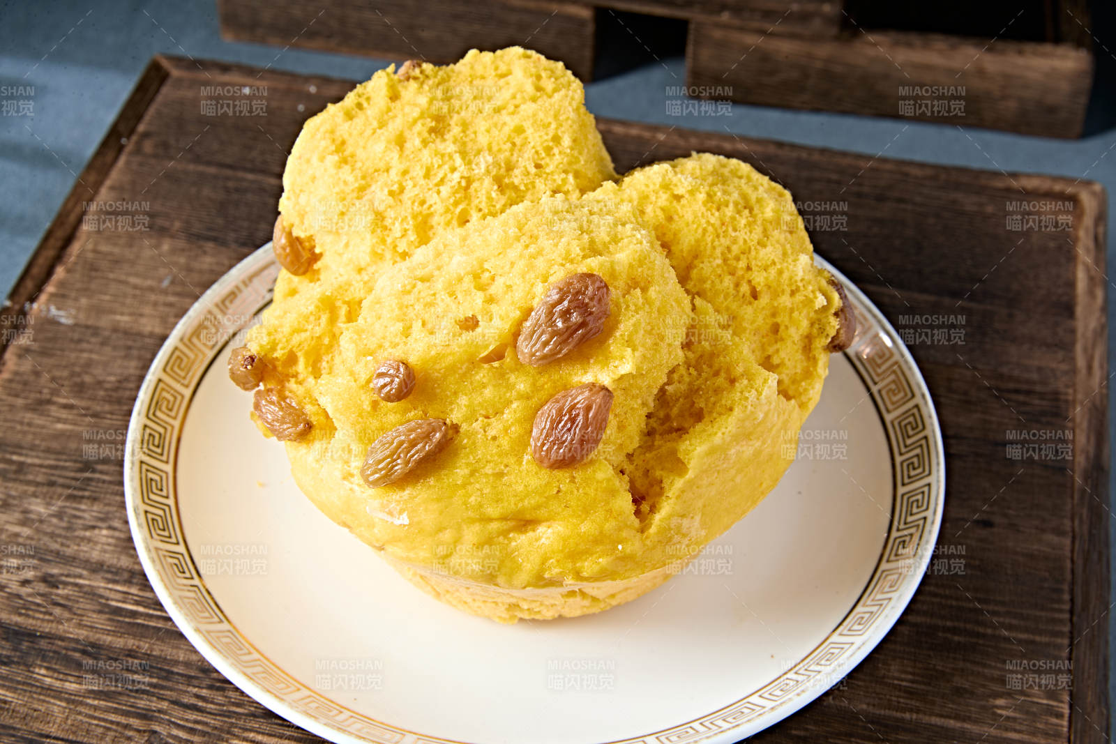 农家美食香蒸开花黄馍馍图片