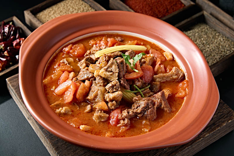 砂锅浓汤西红柿炖牛腩图片