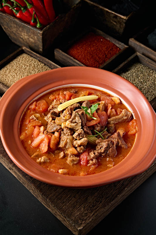 砂锅浓汤西红柿炖牛腩图片