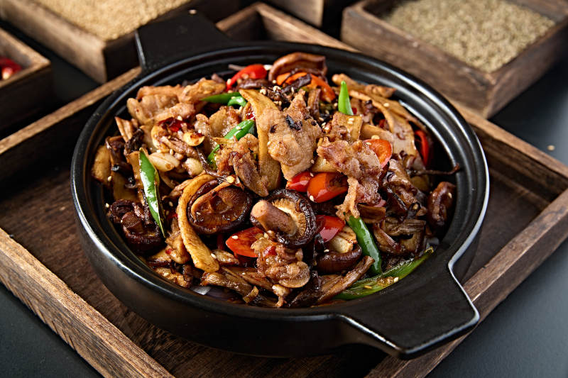 砂锅香辣什锦煲杂菌图片