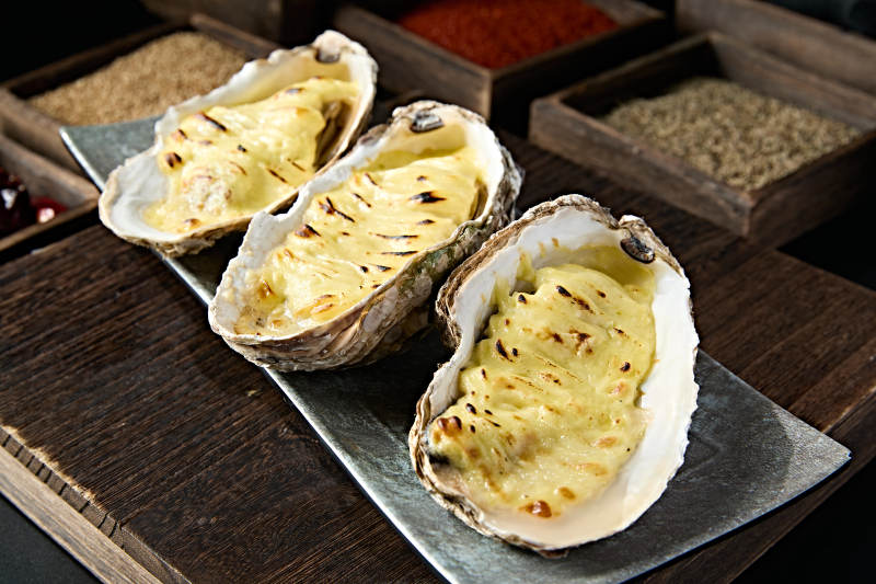 炭烤芝士焗生蚝图片