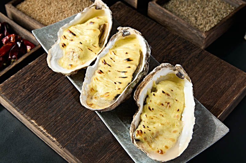 炭烤芝士焗生蚝图片
