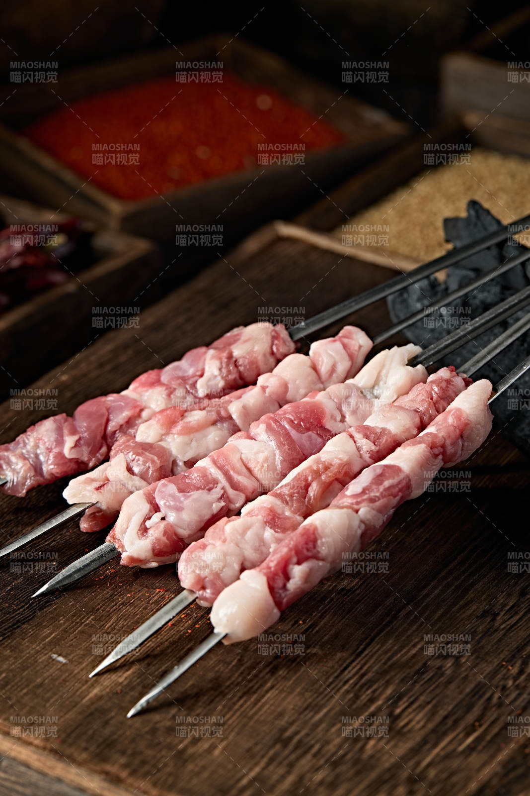 美味烧烤生鲜羊肉筋串图片