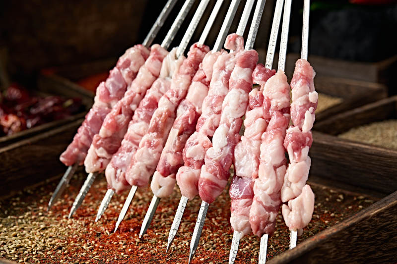 美味烧烤生鲜羊肉筋串图片