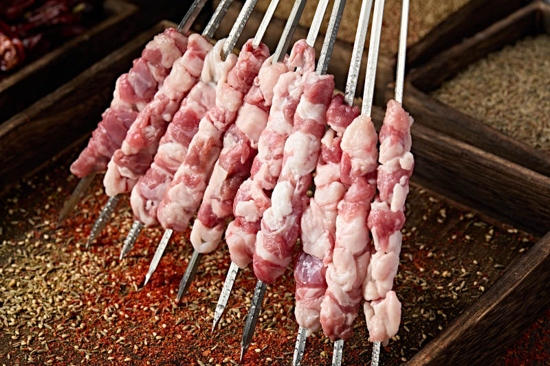 美味烧烤生鲜羊肉筋串图片