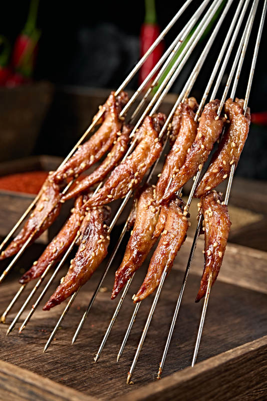 特色烧烤 炭烤鸡翅尖图片