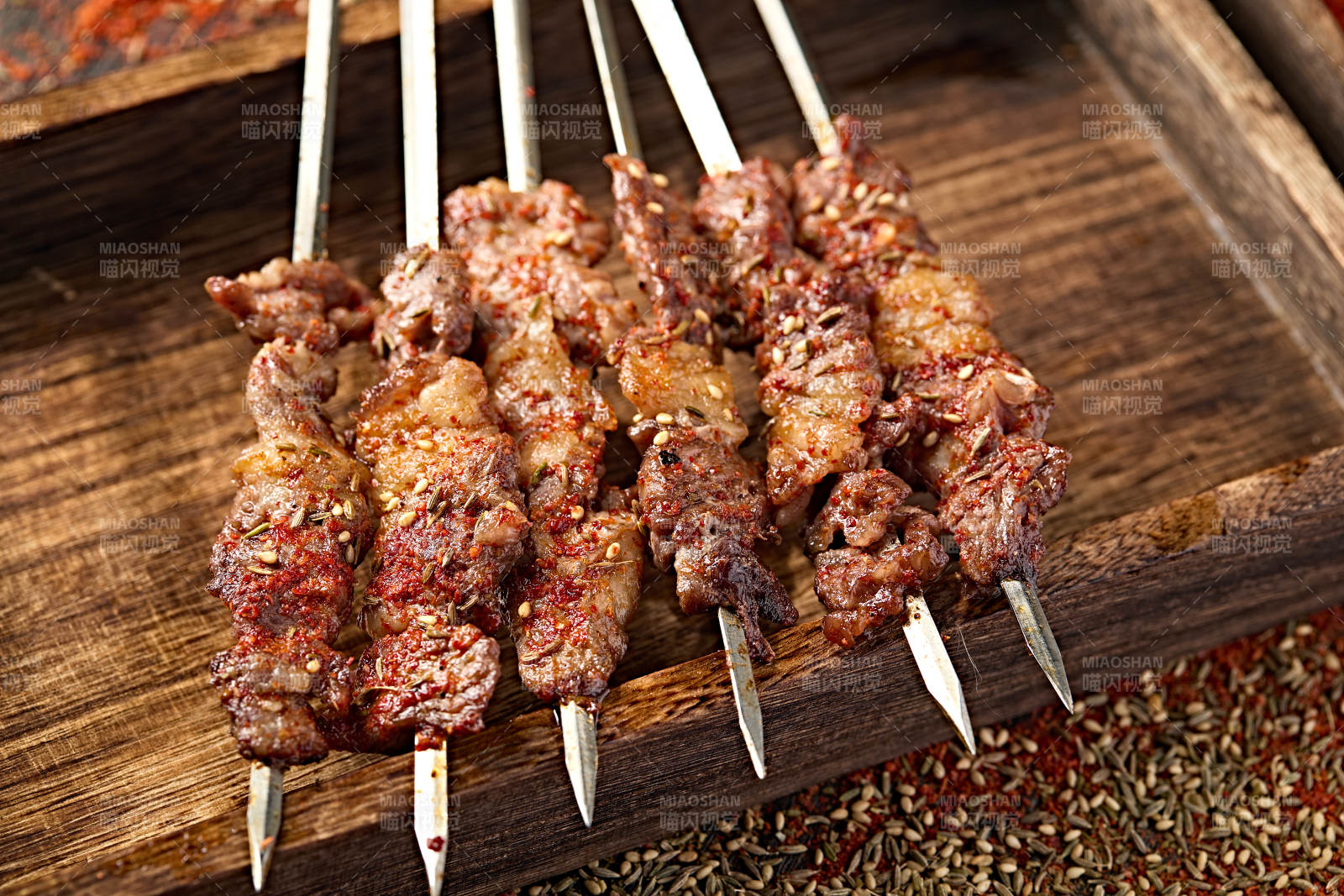 美味烧烤猪五花肉串图片