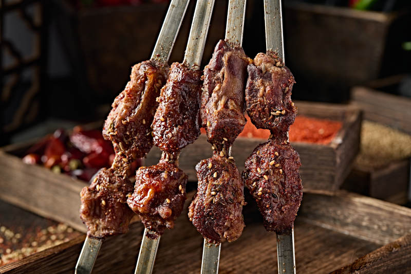 锦州烧烤炭烤大串油边肉图片