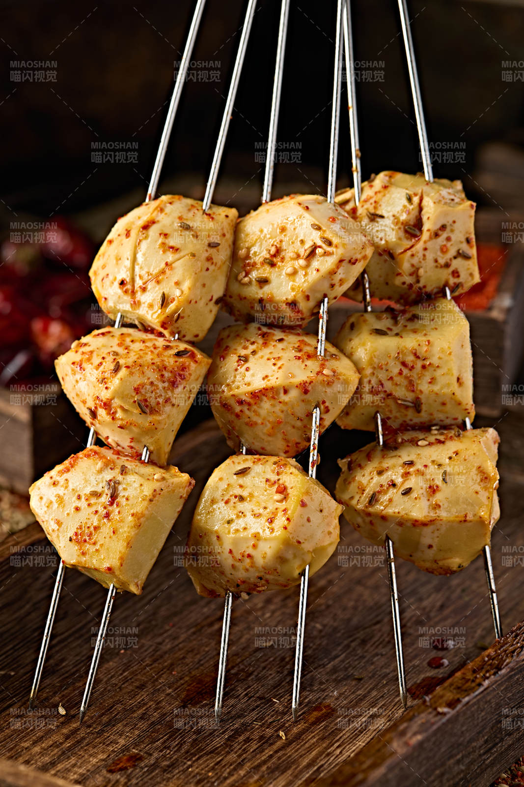 特色烧烤炭烤实蛋图片