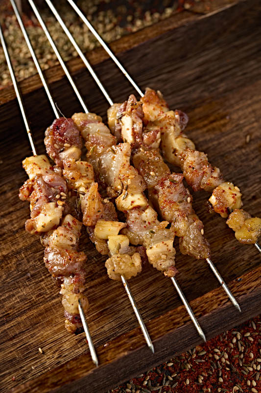 炭烤美味羊肉筋图片