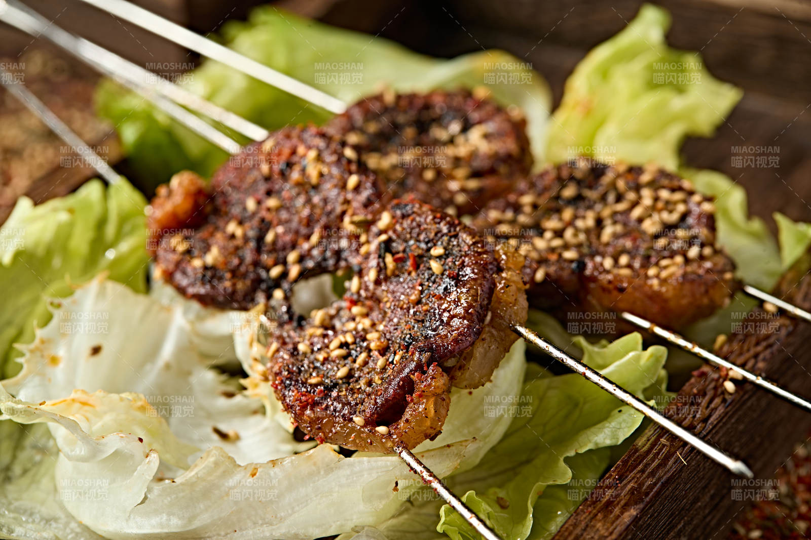 美味烧烤炭火烤羊腰图片