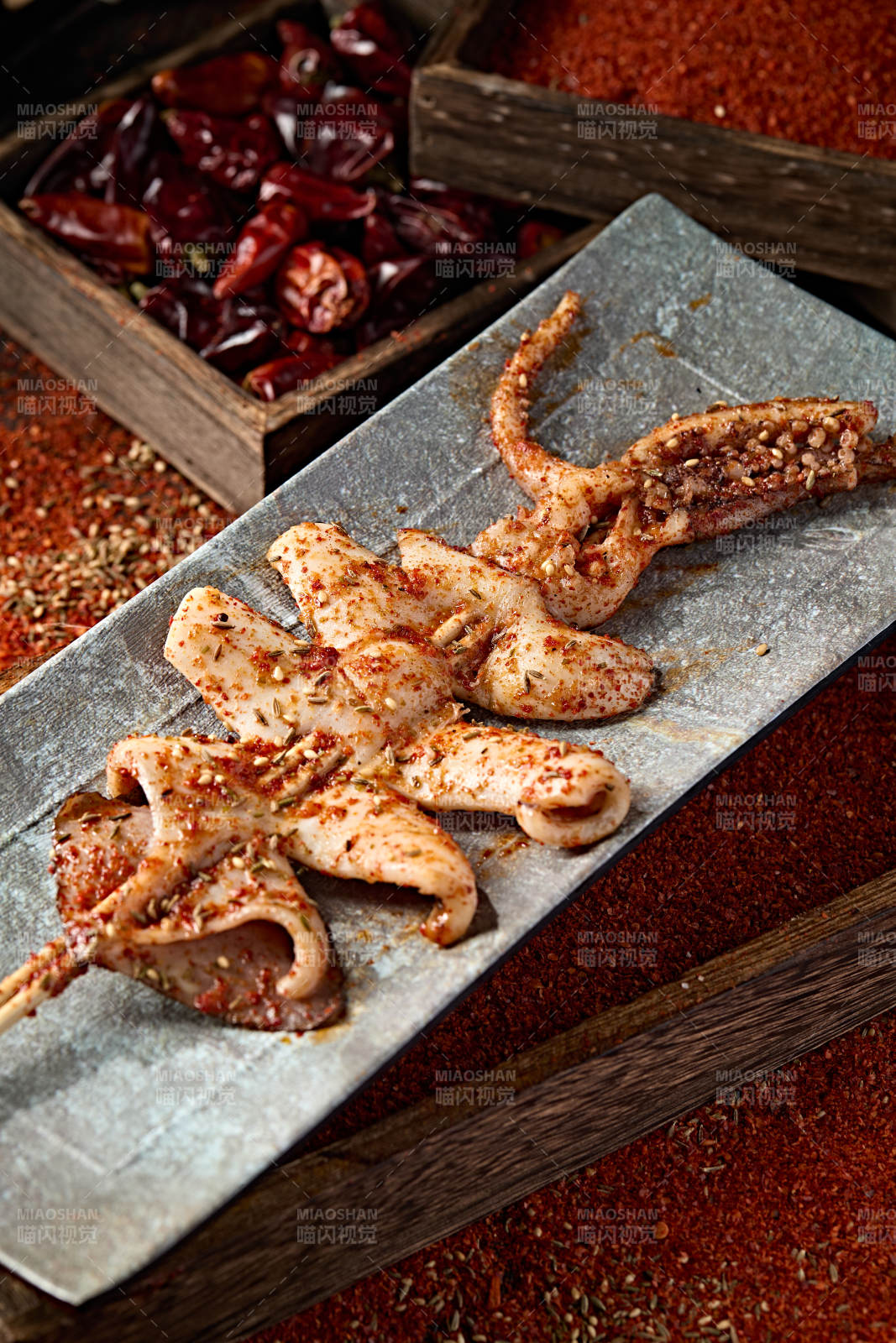 风味铁板香烤大鱿鱼图片