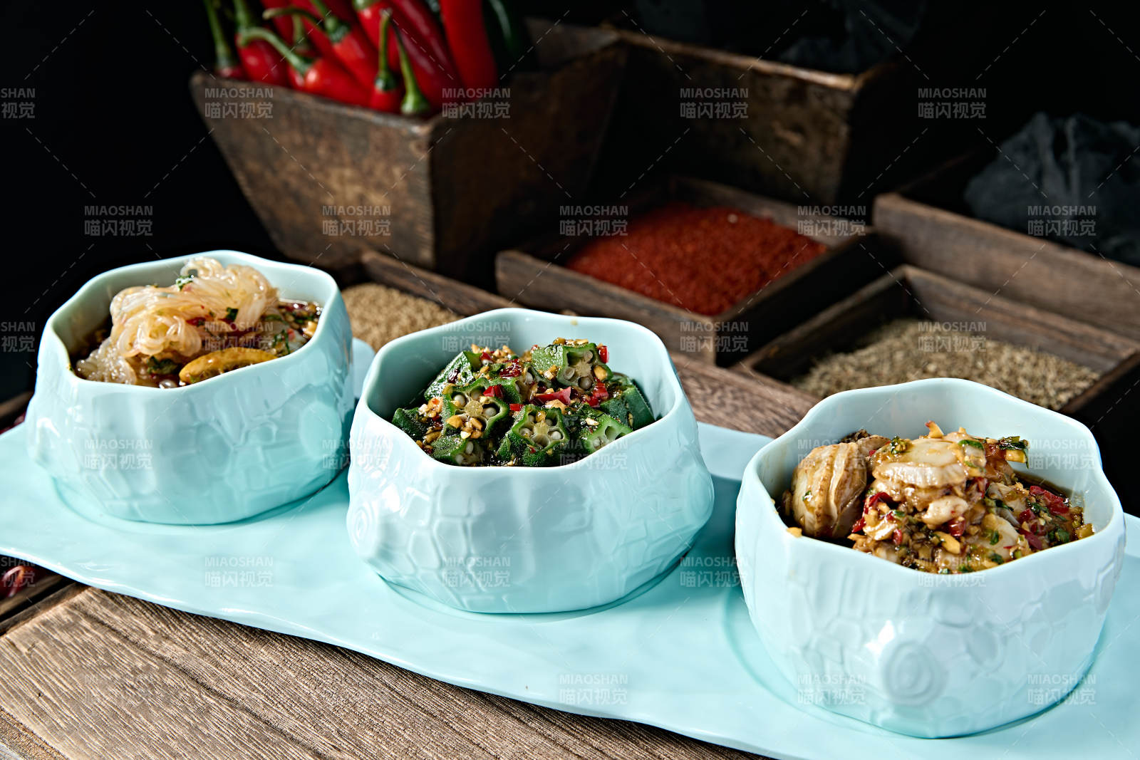 柠檬酸汤拌魔芋丝 秋葵 扇贝丁图片