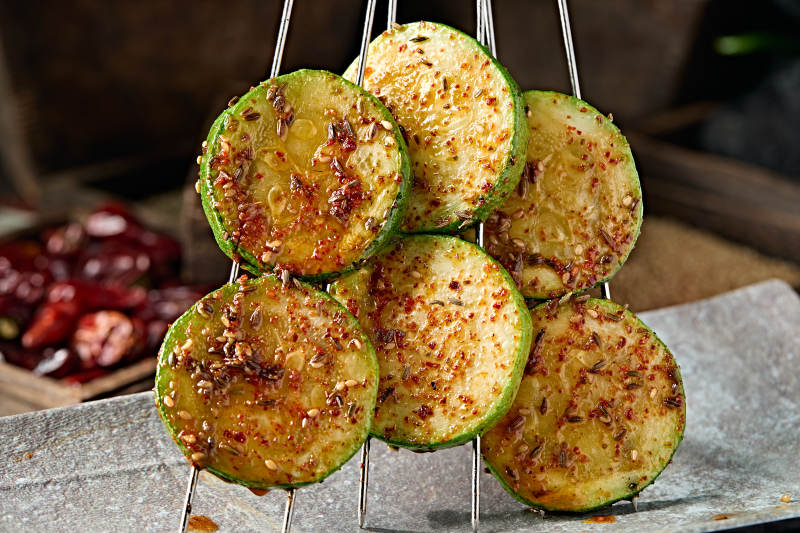 美味炭烤西葫芦片图片