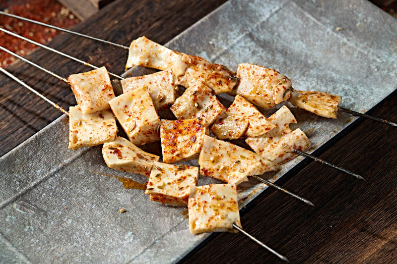 美味烧烤炭烤牛心管黄喉片图片