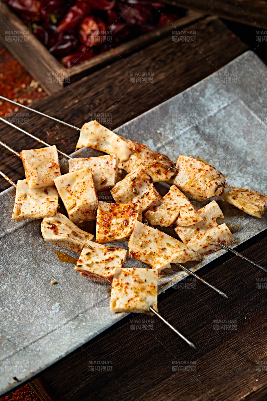美味烧烤炭烤牛心管黄喉片图片