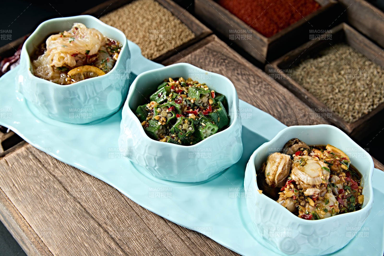 柠檬酸汤拌魔芋丝 秋葵 扇贝丁图片