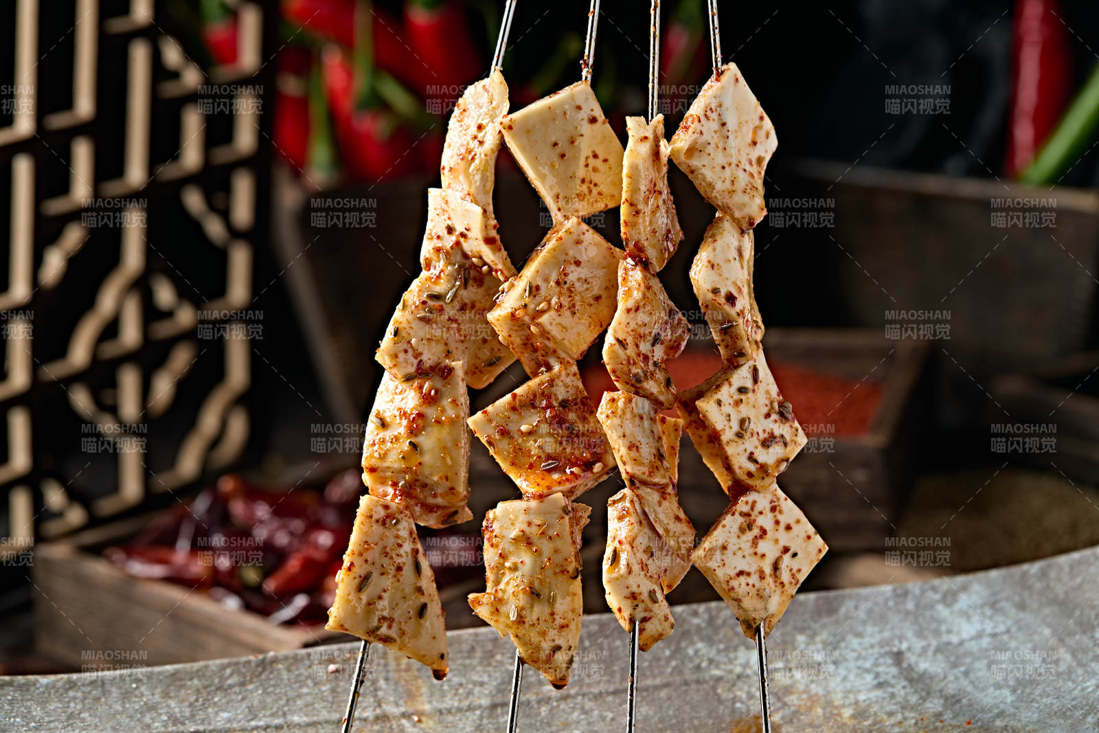 美味烧烤炭烤牛心管黄喉片图片