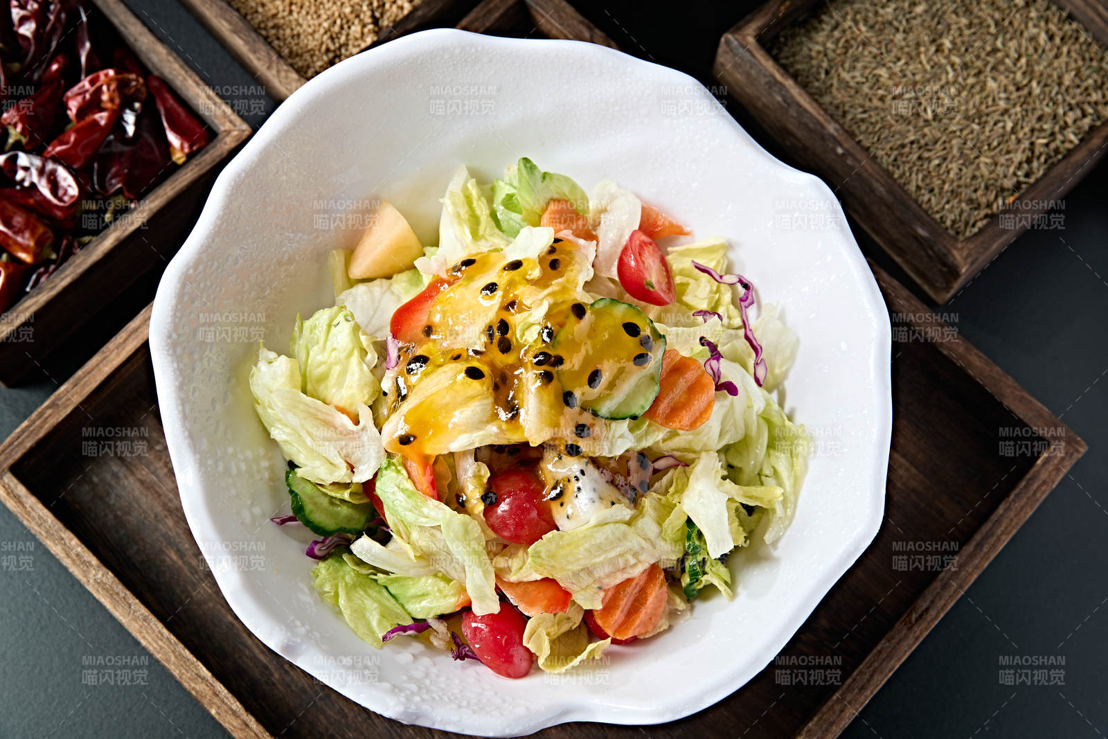 百香果果蔬大拌菜图片