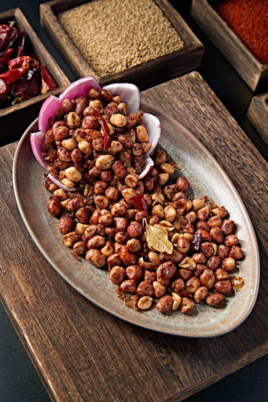 佐酒小吃油炸花生米图片