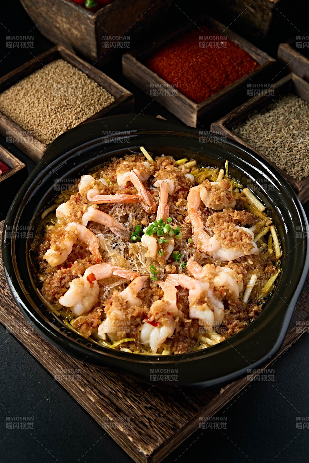砂锅蒜蓉粉丝大虾煲图片