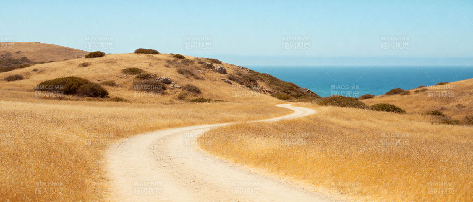 荒野之路通向大海图片
