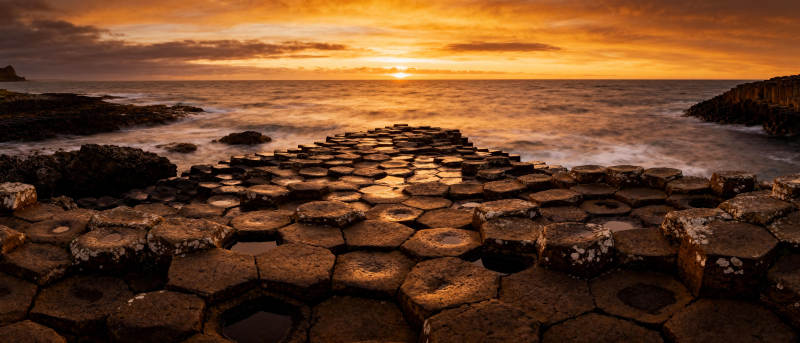 巨人之路日落图片