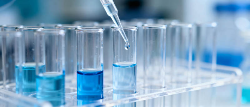 实验室滴管实验图片