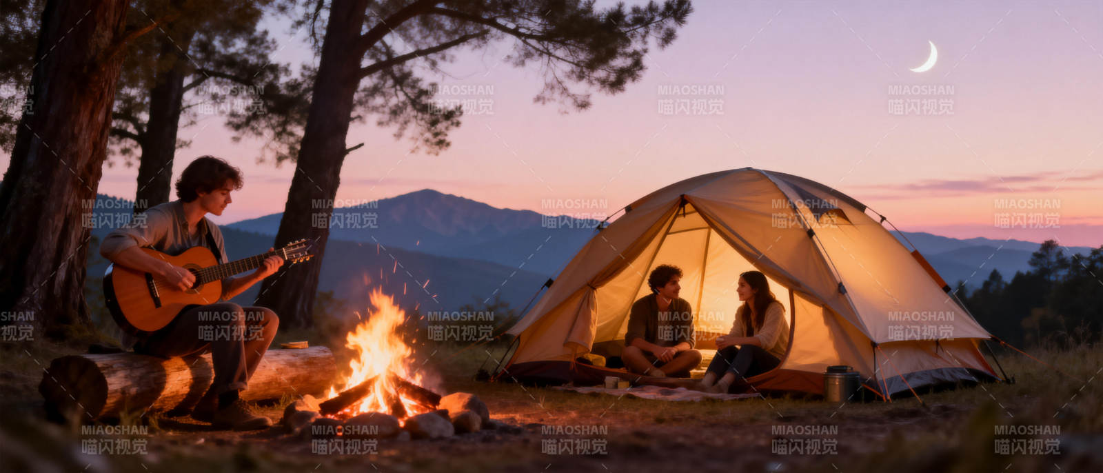 篝火旁的露营夜图片