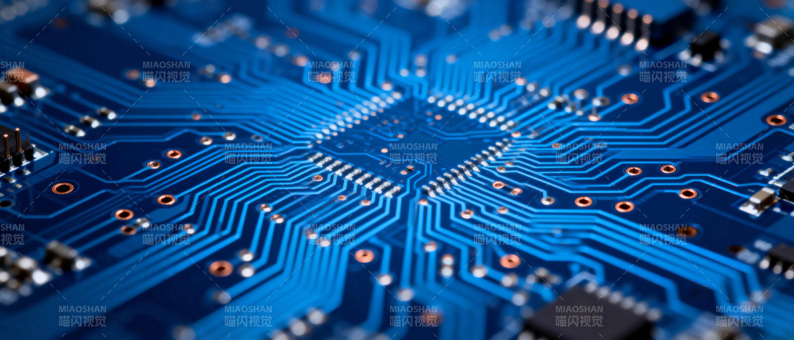电路板特写图片