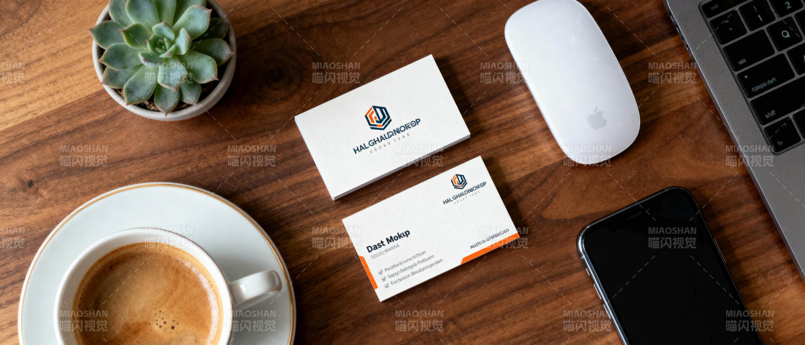 办公桌面一角图片