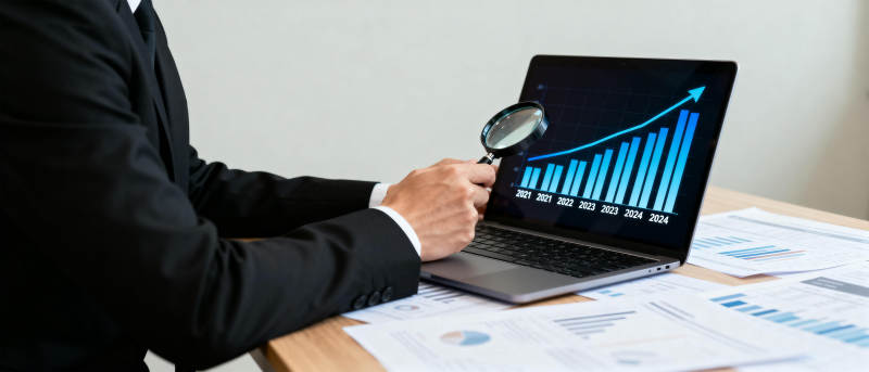 数据分析增长趋势图片