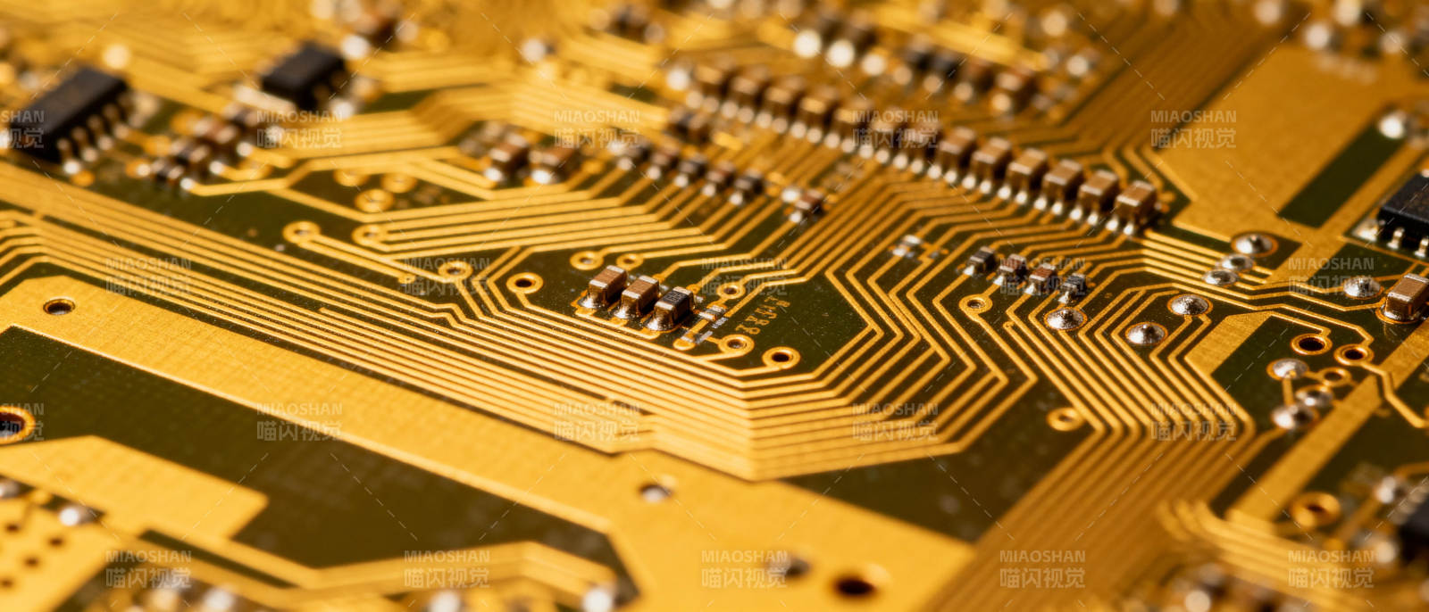 电路板特写图片