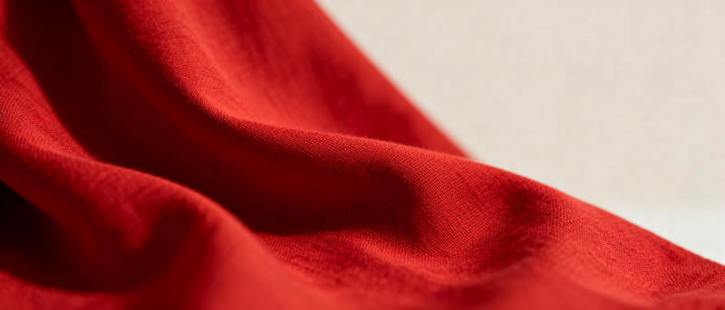 红色布料特写图片