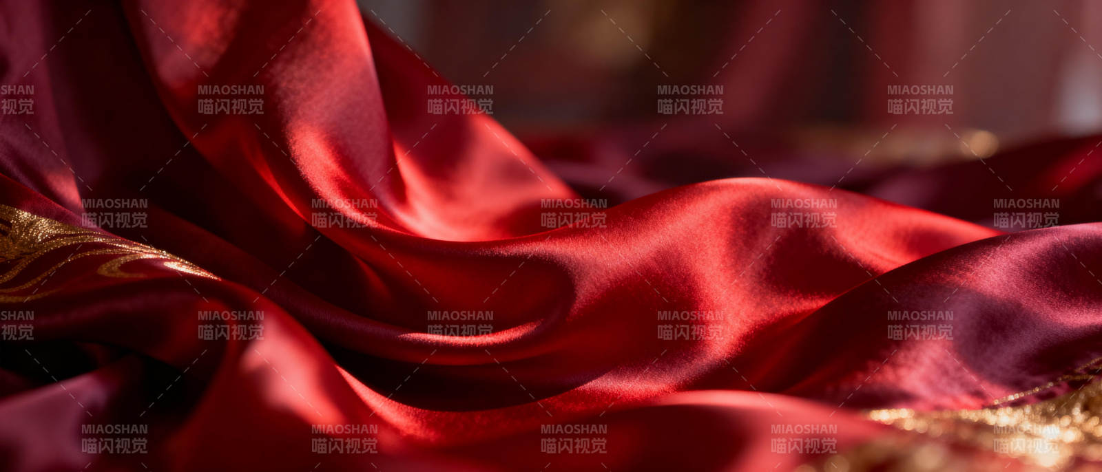 红绸轻舞 光华流转图片