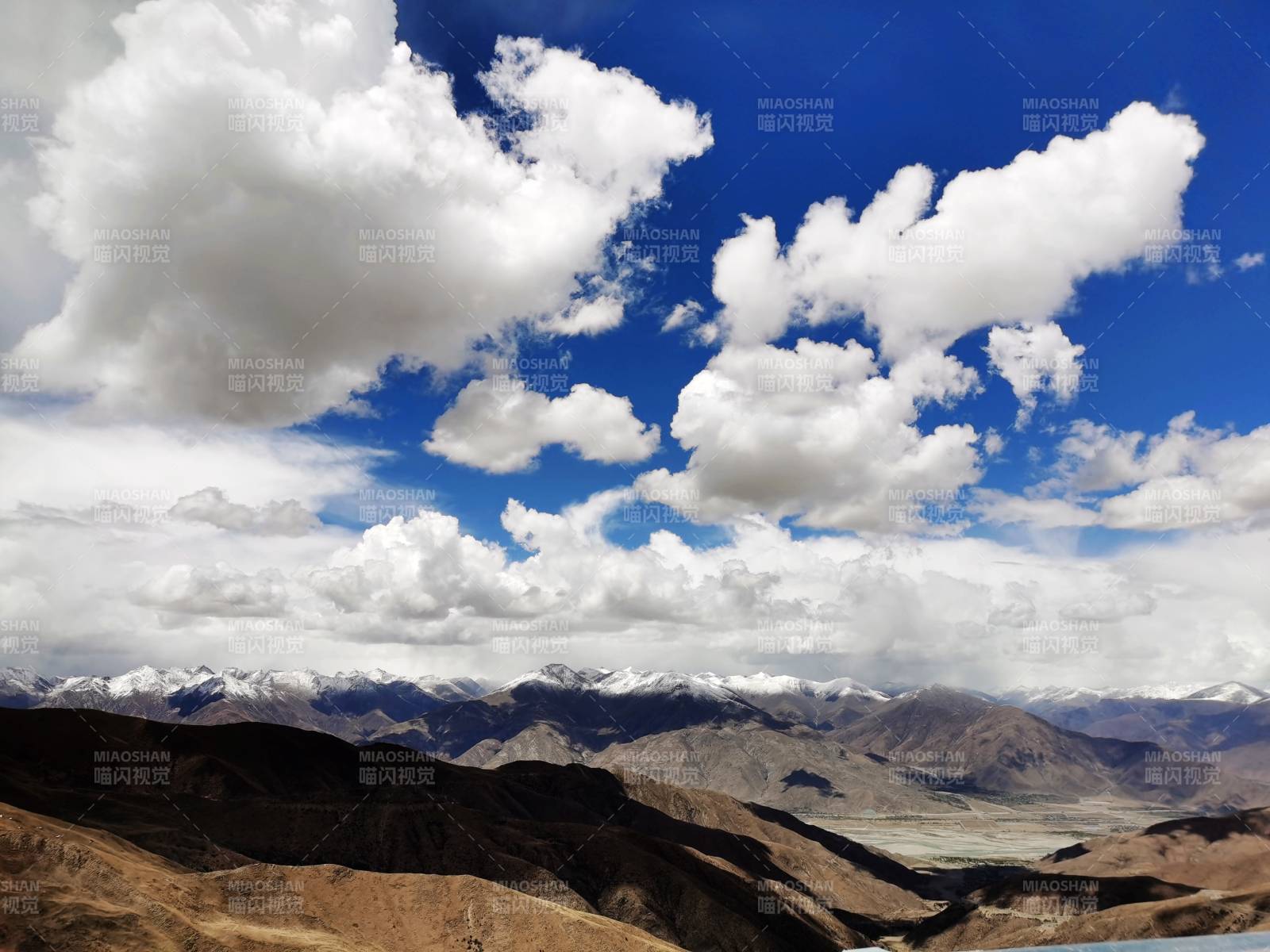 西藏雪山云海壮丽景色图片